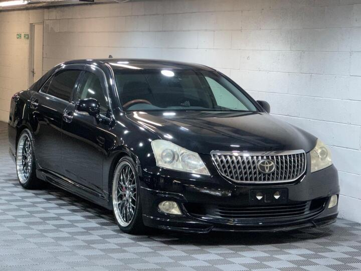 Toyota Crown Majesta 4.6 V8 G Type F Package WALD
