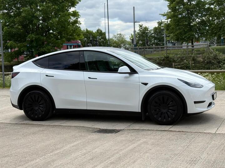 Tesla Model Y (Dual Motor) Long Range Auto 4WDE 5dr
