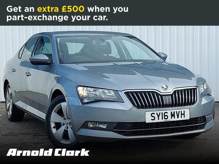 Skoda Superb 2.0 TDI SE DSG Auto 6Spd Euro 6 (s/s) 5dr Skoda Superb 2.0 TDI SE DSG Auto 6Spd Euro 6 (s/s) 5dr