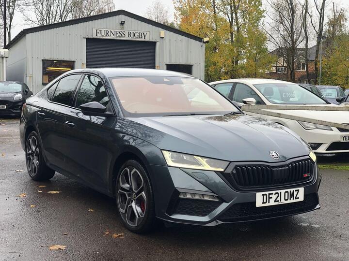 Skoda Octavia 1.4 TSI IV 13kWh VRS DSG Euro 6 (s/s) 5dr Skoda Octavia 1.4 TSI IV 13kWh VRS DSG Euro 6 (s/s) 5dr