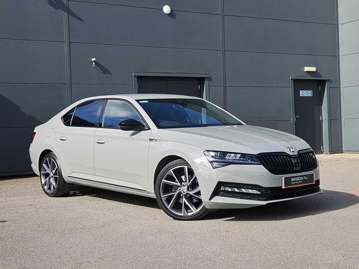 Skoda SUPERB 2.0 TDI SportLine Plus DSG Euro 6 (s/s) 5dr Skoda SUPERB 2.0 TDI SportLine Plus DSG Euro 6 (s/s) 5dr