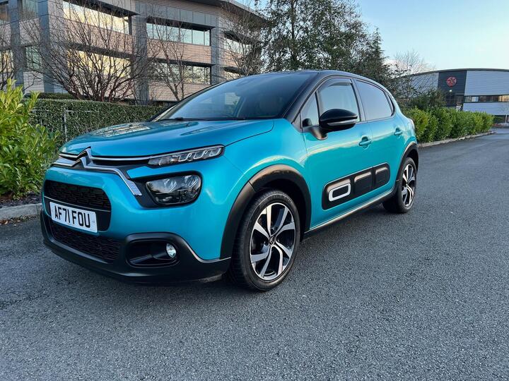 Citroen C3 1.2 PureTech Shine Plus Euro 6 (s/s) 5dr Citroen C3 1.2 PureTech Shine Plus Euro 6 (s/s) 5dr