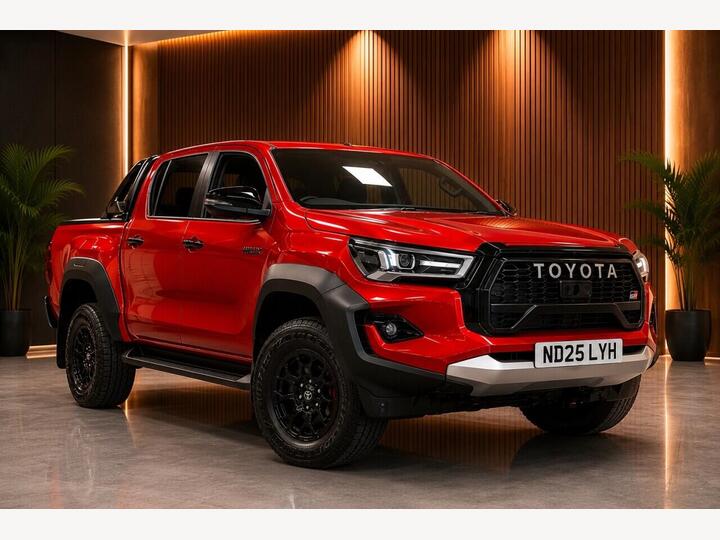 Toyota HILUX 2.8 D-4D GR SPORT II Auto 4WD Euro 6 (s/s) 4dr