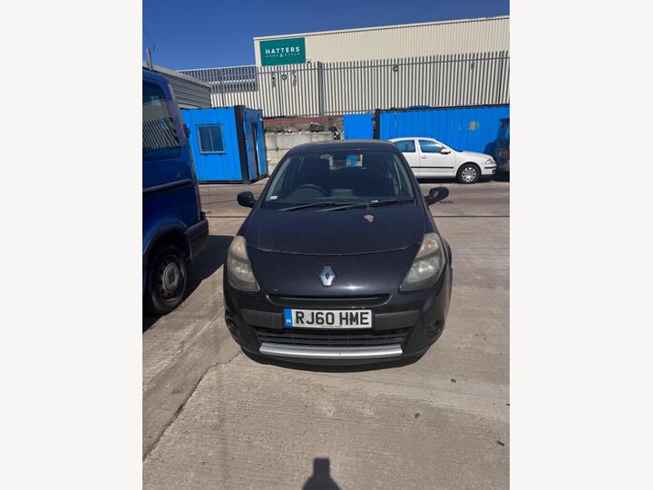Renault Clio 1.2 TCe Dynamique TomTom Euro 5 5dr