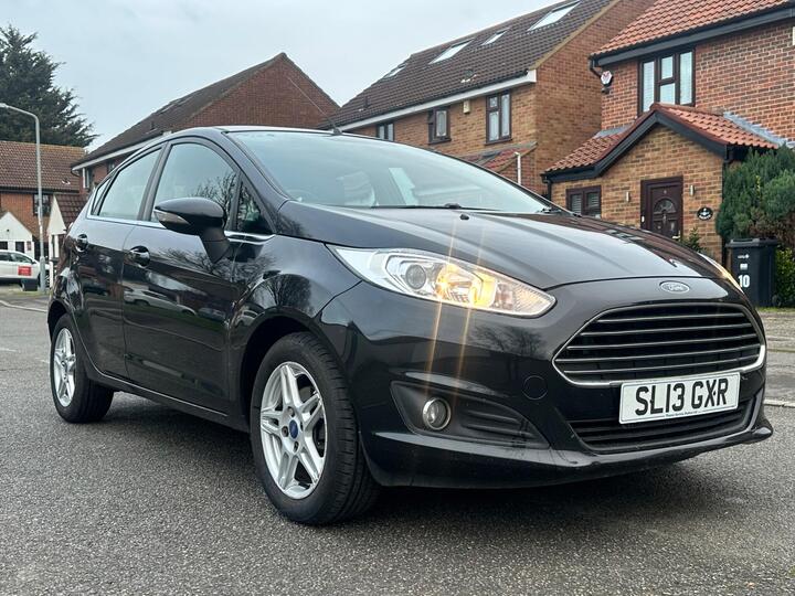 Ford Fiesta 1.0T EcoBoost Zetec Euro 5 (s/s) 5dr