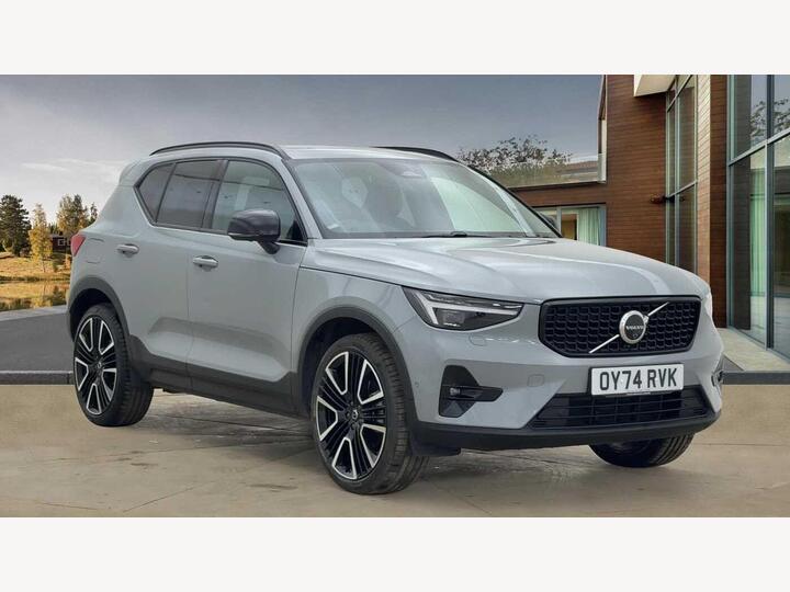 Volvo XC40 2.0 B3 MHEV Ultra Dark DCT Auto Euro 6 (s/s) 5dr