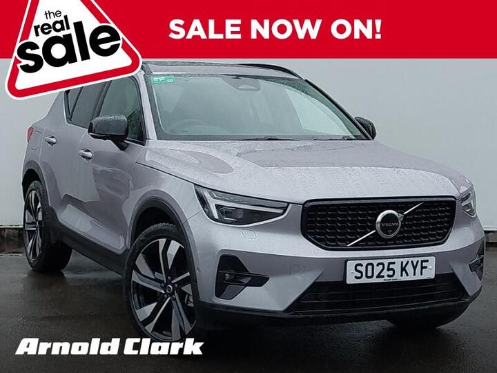 Volvo XC40 2.0 B3 MHEV Ultra Dark DCT Auto Euro 6 (s/s) 5dr