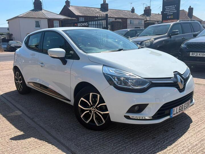Renault Clio 0.9 TCe Play Euro 6 (s/s) 5dr
