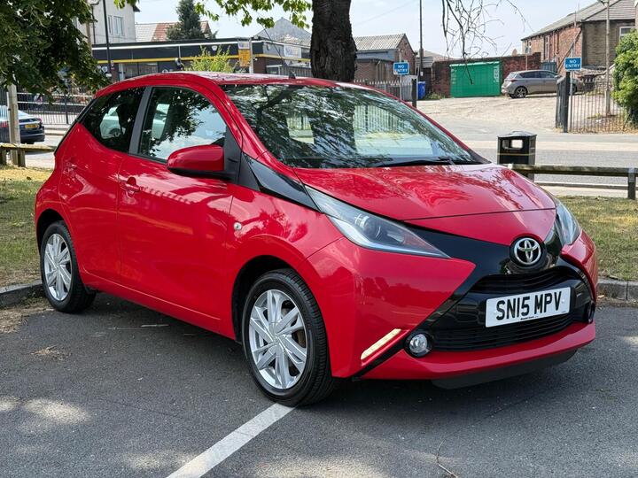 Toyota AYGO 1.0 VVT-i X-pression Euro 5 5dr Euro 5