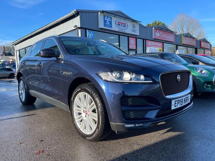 Jaguar F-PACE 2.0 D180 Portfolio Auto AWD Euro 6 (s/s) 5dr Jaguar F-PACE 2.0 D180 Portfolio Auto AWD Euro 6 (s/s) 5dr