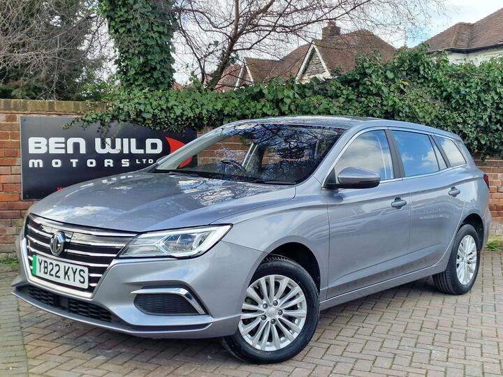 MG MG5 61.1kWh Excite Long Range Auto 5dr