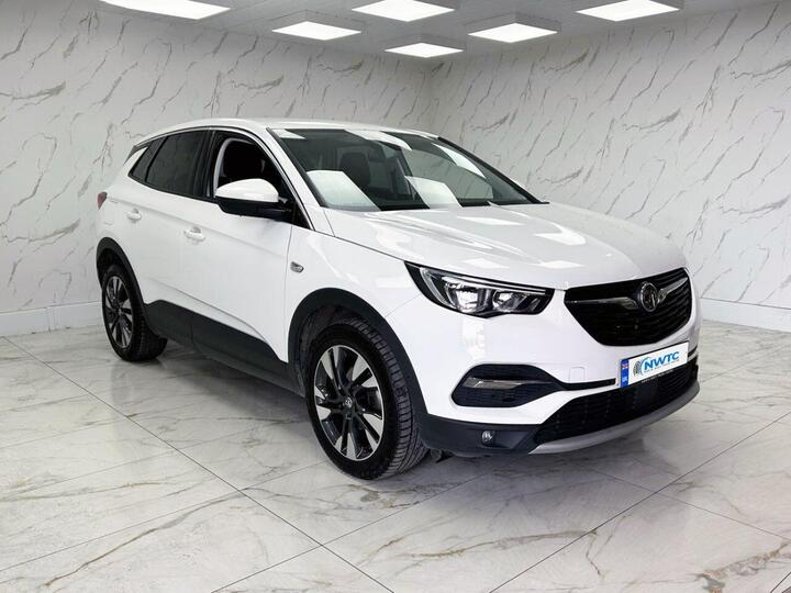 Vauxhall GRANDLAND X 1.2 Turbo Sport Nav Euro 6 (s/s) 5dr