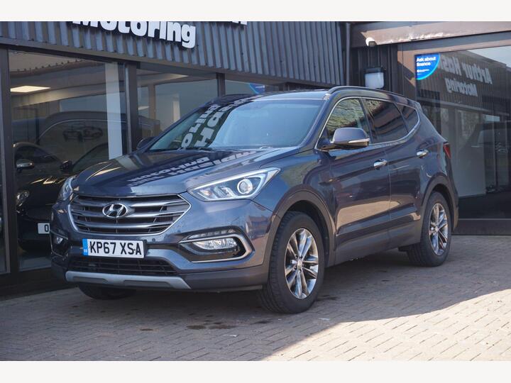 Hyundai Santa Fe 2.2 CRDi Blue Drive Premium 4WD Euro 6 (s/s) 5dr Hyundai Santa Fe 2.2 CRDi Blue Drive Premium 4WD Euro 6 (s/s) 5dr