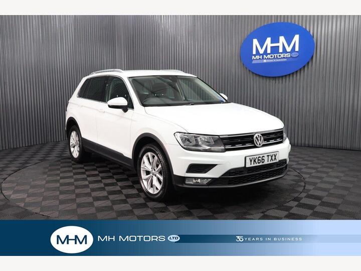 Volkswagen TIGUAN 2.0 TDI BlueMotion Tech SE Navigation DSG 4Motion Euro 6 (s/s) 5dr