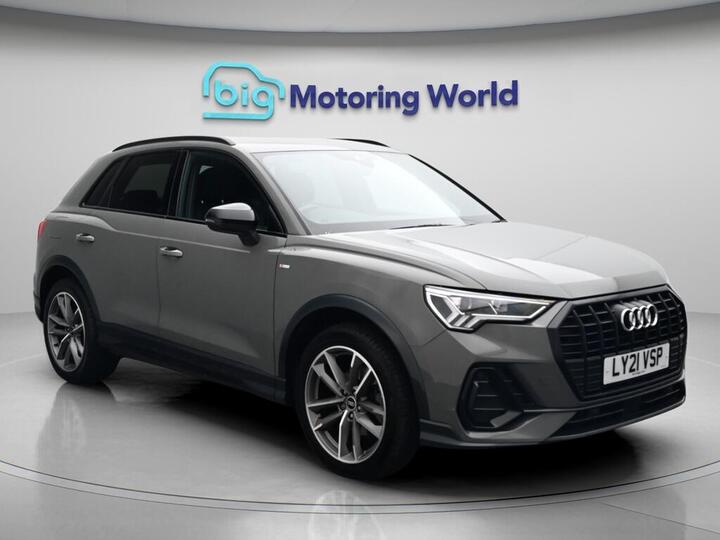 Audi Q3 1.5 TFSI CoD 35 Black Edition S Tronic Euro 6 (s/s) 5dr