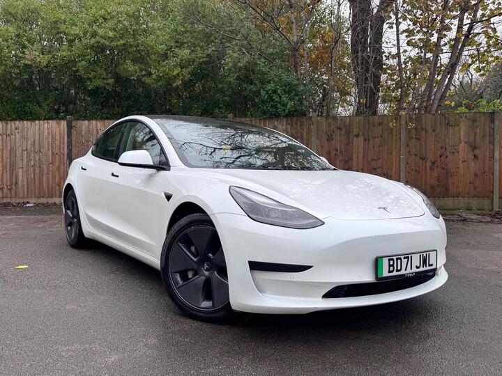 Tesla Model 3 Standard Range Plus Auto RWD 4dr