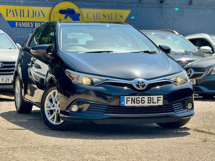 Toyota Auris 1.2 VVT-i Icon Euro 6 (s/s) 5dr