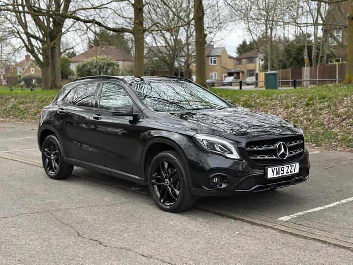 Mercedes-Benz GLA 1.6 GLA180 Urban Edition Euro 6 (s/s) 5dr Mercedes-Benz GLA 1.6 GLA180 Urban Edition Euro 6 (s/s) 5dr