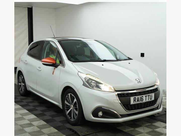 Peugeot 208 1.2 PureTech Roland Garros Euro 6 (s/s) 5dr