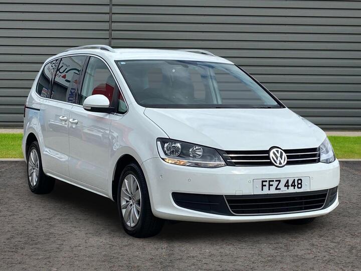 Volkswagen Sharan 2.0 TDI SE Nav DSG Euro 6 (s/s) 5dr