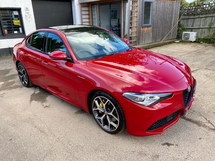 Alfa Romeo GIULIA 2.0T Veloce Auto Euro 6 (s/s) 4dr
