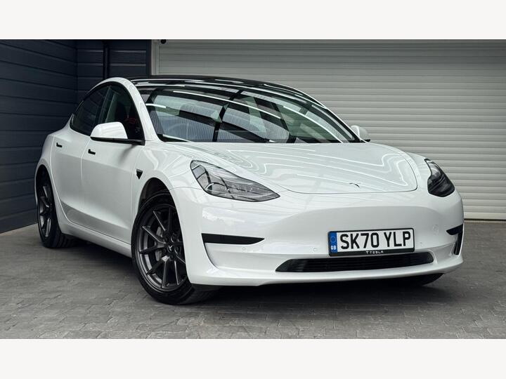 Tesla Model 3 Standard Range Plus Auto RWD 4dr