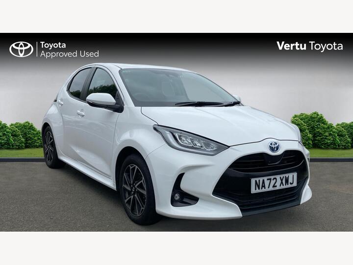 Toyota Yaris 1.5 VVT-h Design E-CVT Euro 6 (s/s) 5dr