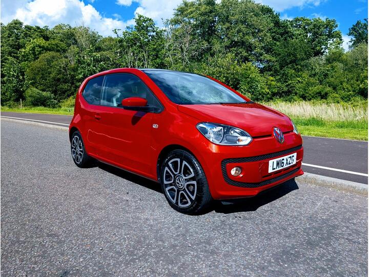 Volkswagen Up! 1.0 BlueMotion Tech High Up! Euro 6 (s/s) 3dr Volkswagen Up! 1.0 BlueMotion Tech High Up! Euro 6 (s/s) 3dr