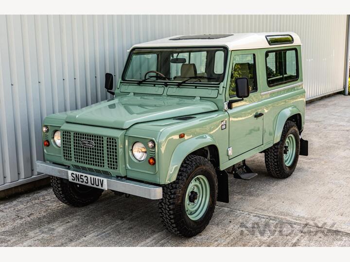 Land Rover Defender 90 2.5 TD5 XS Station Wagon 3dr