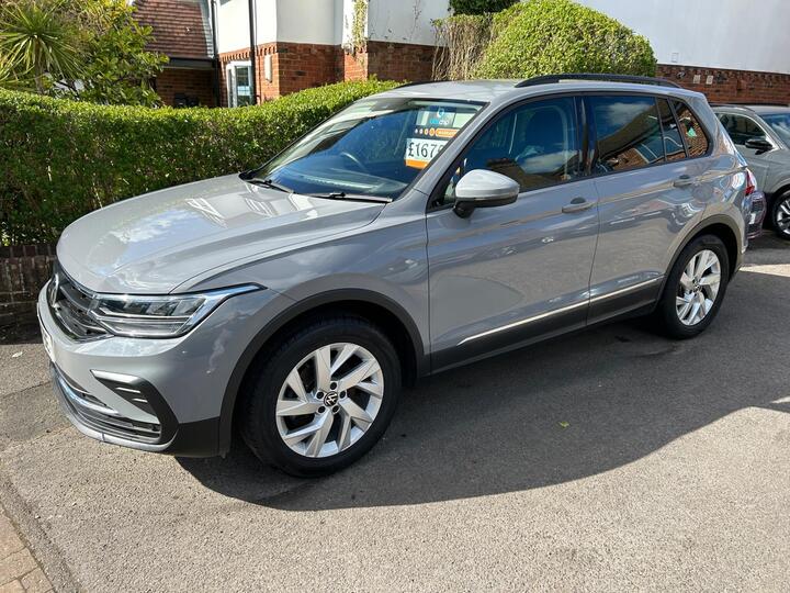 Volkswagen Tiguan 1.5 TSI Life DSG Euro 6 (s/s) 5dr