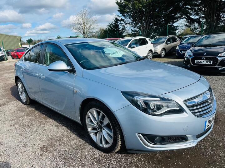 Vauxhall Insignia 2.0 CDTi EcoFLEX SRi Nav Euro 5 (s/s) 5dr Vauxhall Insignia 2.0 CDTi EcoFLEX SRi Nav Euro 5 (s/s) 5dr