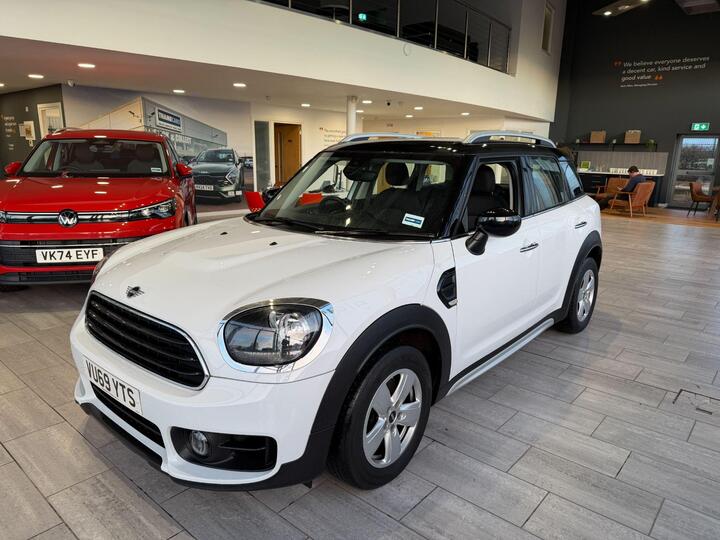 MINI Countryman 1.5 Cooper Classic Steptronic Euro 6 (s/s) 5dr