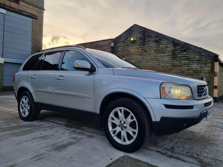 Volvo XC90 2.4 D5 SE Geartronic AWD 5dr