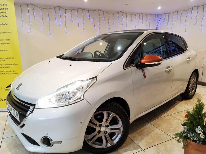 Peugeot 208 1.2 VTi PureTech Roland Garros Euro 5 5dr