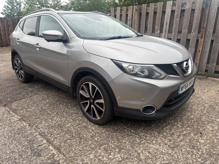 Nissan Qashqai 1.5 DCi Tekna 2WD Euro 6 (s/s) 5dr