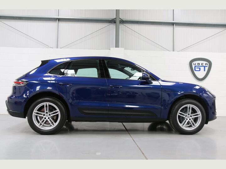 Porsche Macan 2.0T PDK 4WD Euro 6 (s/s) 5dr Porsche Macan 2.0T PDK 4WD Euro 6 (s/s) 5dr