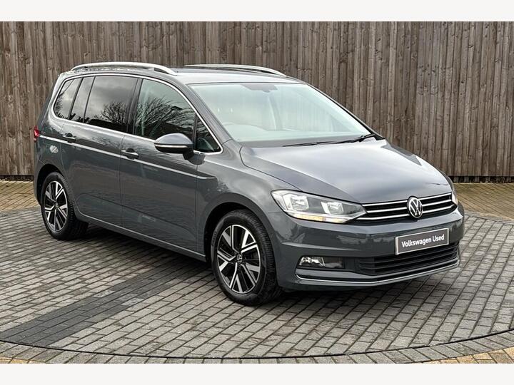 Volkswagen Touran 1.5 TSI EVO SEL DSG Euro 6 (s/s) 5dr Volkswagen Touran 1.5 TSI EVO SEL DSG Euro 6 (s/s) 5dr