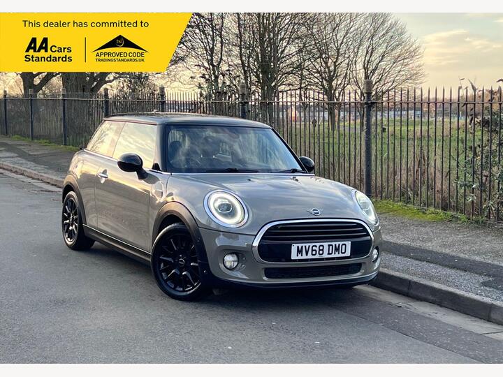 MINI HATCH 1.5 Cooper Classic Euro 6 (s/s) 3dr
