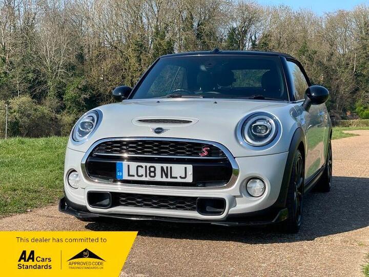 MINI Convertible 2.0 Cooper S Steptronic Euro 6 (s/s) 2dr