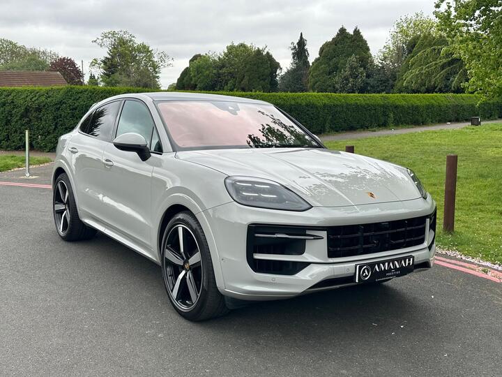 Porsche Cayenne 3.0 V6 E-Hybrid 25.9kWh TiptronicS 4WD Euro 6 (s/s) 5dr Porsche Cayenne 3.0 V6 E-Hybrid 25.9kWh TiptronicS 4WD Euro 6 (s/s) 5dr