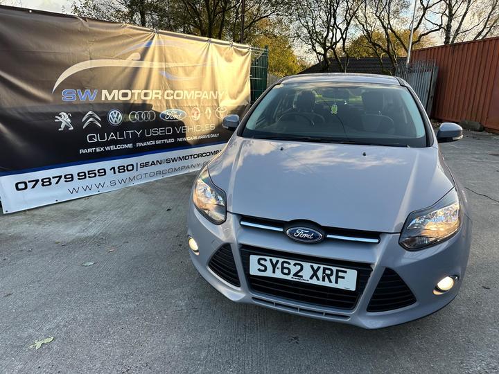 Ford Focus 1.0T EcoBoost Zetec Euro 5 (s/s) 5dr