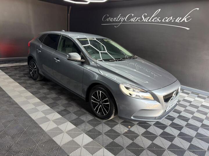 Volvo V40 2.0 T2 GPF Momentum Euro 6 (s/s) 5dr