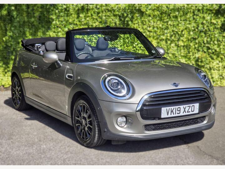 MINI Convertible 1.5 Cooper Classic Euro 6 (s/s) 2dr MINI Convertible 1.5 Cooper Classic Euro 6 (s/s) 2dr