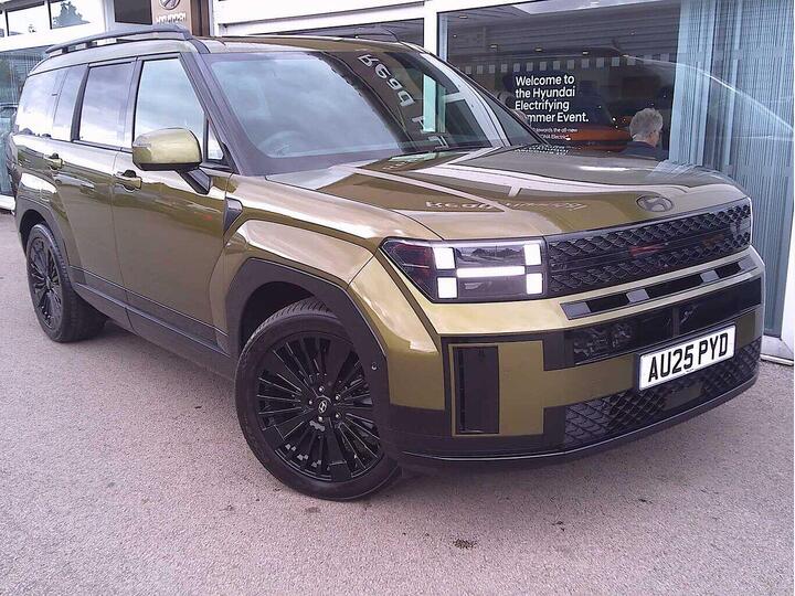 Hyundai Santa Fe 1.6 H T-GDi Calligraphy Auto 4WD Euro 6 (s/s) 5dr (7Seat) Hyundai Santa Fe 1.6 H T-GDi Calligraphy Auto 4WD Euro 6 (s/s) 5dr (7Seat)