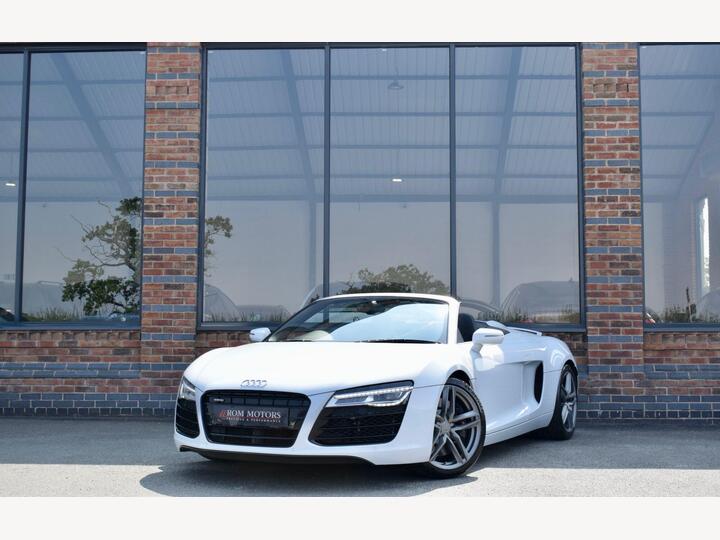 Audi R8 4.2 FSI V8 Spyder S Tronic Quattro Euro 5 2dr