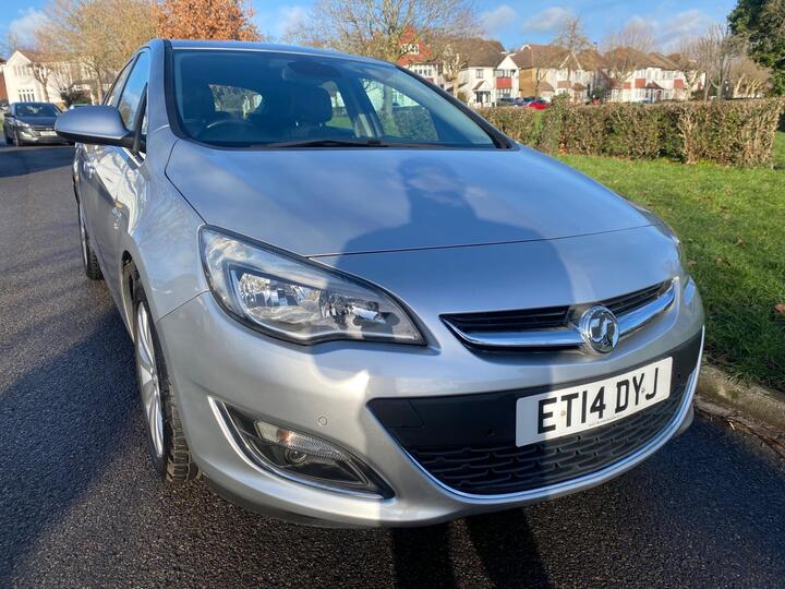 Vauxhall Astra 1.6 16v Elite Auto Euro 5 5dr Vauxhall Astra 1.6 16v Elite Auto Euro 5 5dr