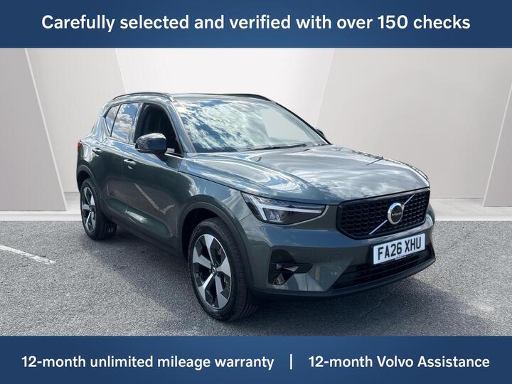 Volvo XC40 2.0 B3 MHEV Plus Dark DCT Auto Euro 6 (s/s) 5dr