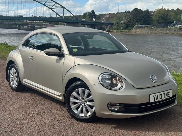 Volkswagen BEETLE 1.6 TDI BlueMotion Tech Design Euro 5 (s/s) 3dr