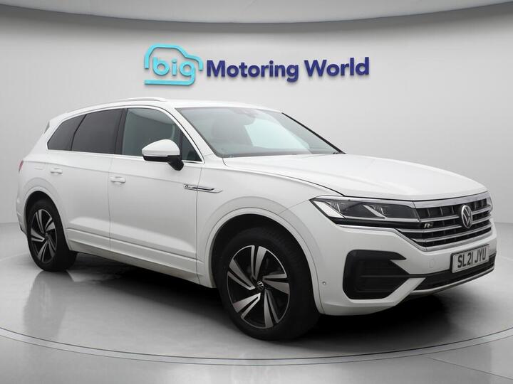 Volkswagen Touareg 3.0 TDI V6 R-Line Tech Tiptronic 4Motion Euro 6 (s/s) 5dr Volkswagen Touareg 3.0 TDI V6 R-Line Tech Tiptronic 4Motion Euro 6 (s/s) 5dr