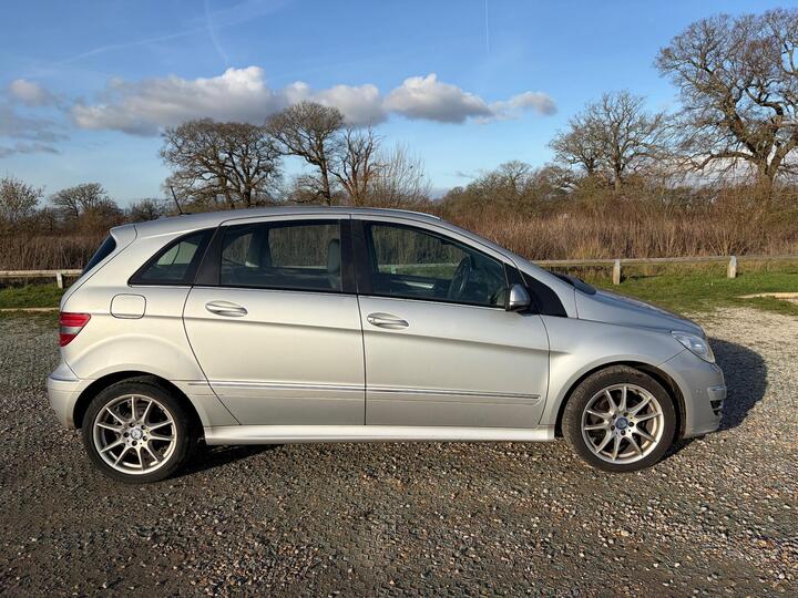 Mercedes-Benz B Class 1.7 B170 Sport CVT 5dr